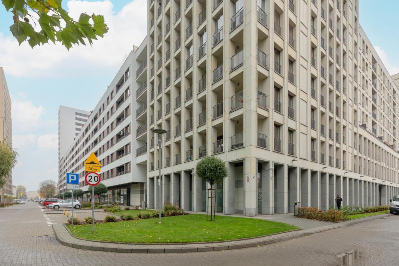 Warsaw Srodmiescie Apartment With Balcony By Noclegi Renters 외부 사진